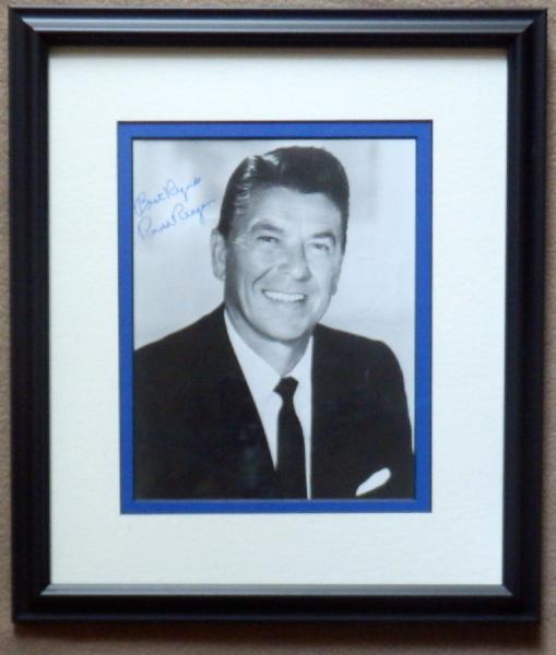 NEW ITEM Ronald Reagan Signed Governor Era Black and White 8 x 10 Photo Framed